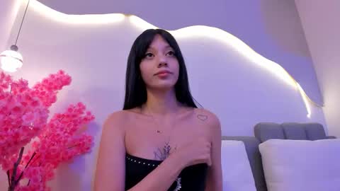 Snapshot of ki_ttyuu chatting on February 13, 2026, 9:44 pm Ellie online show from February 13, 2026, 9:44 pm