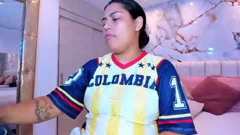 Snapshot of kiana_cream chatting on July 13, 2026, 1:25 pm N M online show from July 13, 2026, 1:25 pm