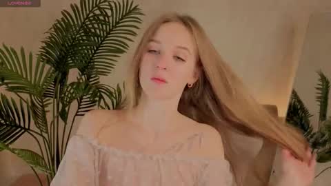 kianawhite online show from November 23, 2025, 3:56 pm