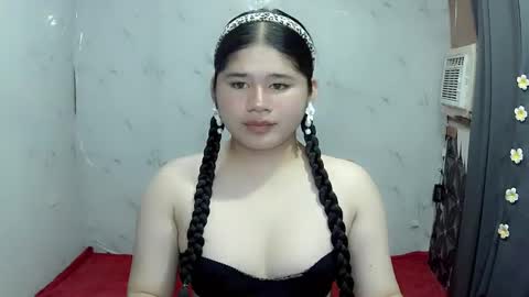 Your SweetGirl Ts online show from February 5, 2025, 12:27 pm