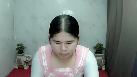 Your SweetGirl Ts online show from February 9, 2025, 4:29 pm