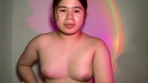 Your SweetGirl Ts online show from April 14, 2026, 2:50 am