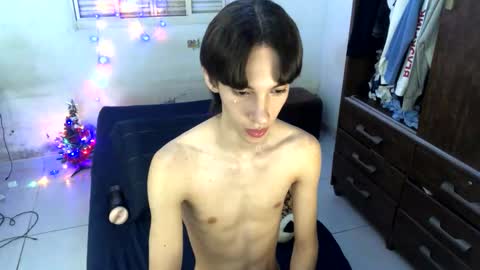 Snapshot of kiantwink chatting on December 30, 2024, 8:04 pm kiantwink online show from December 30, 2024, 8:04 pm