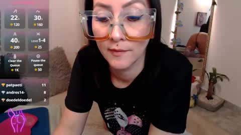 Kiara Bermont online show from March 7, 2025, 7:38 pm