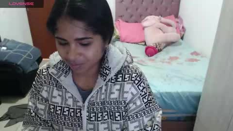 Kiara online show from October 15, 2025, 7:25 pm