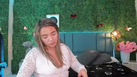 Snapshot of kiaraa88 chatting on April 18, 2026, 7:40 pm Valery online show from April 18, 2026, 7:40 pm