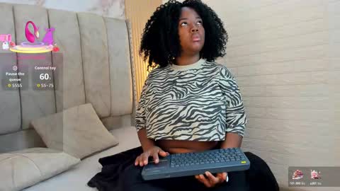 Snapshot of kiarazafira chatting on September 20, 2025, 10:16 am kiarazafira online show from September 20, 2025, 10:16 am