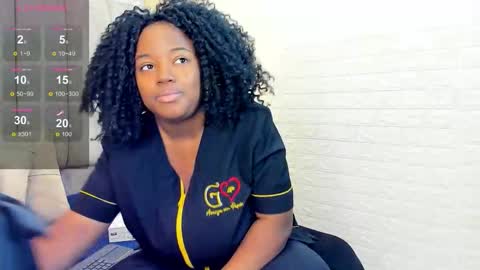 Snapshot of kiarazafira chatting on October 1, 2025, 10:54 am kiarazafira online show from October 1, 2025, 10:54 am