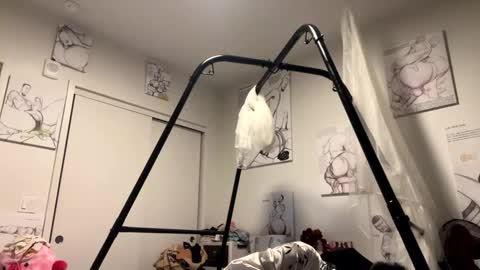 HunneysPlayRoom online show from December 28, 2024, 12:56 pm