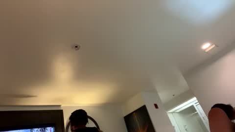 HunneysPlayRoom online show from November 30, 2025, 5:33 am