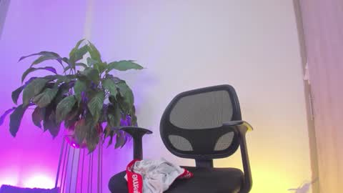 Kieran Derek online show from March 2, 2026, 5:08 am