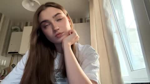 Ola my name is Lissa  Lets hit 10 Thumbs Up together   online show from March 27, 2026, 2:50 pm