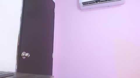 Snapshot of kiitty_horny_ chatting on October 9, 2025, 12:47 pm Melody online show from October 9, 2025, 12:47 pm