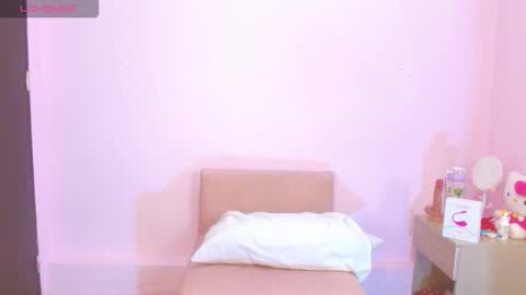 Snapshot of kiitty_horny_ chatting on October 15, 2025, 12:38 pm Melody online show from October 15, 2025, 12:38 pm