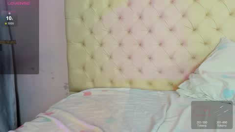 Snapshot of kiitty_horny_ chatting on February 19, 2026, 12:12 pm Melody online show from February 19, 2026, 12:12 pm