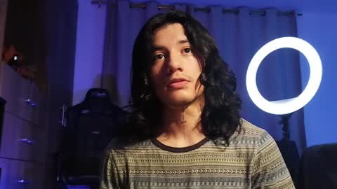 Snapshot of kikeruiz_19 chatting on December 9, 2024, 12:23 am kikeruiz 19 online show from December 9, 2024, 12:23 am