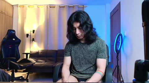 Snapshot of kikeruiz_19 chatting on December 31, 2024, 2:47 pm kikeruiz 19 online show from December 31, 2024, 2:47 pm