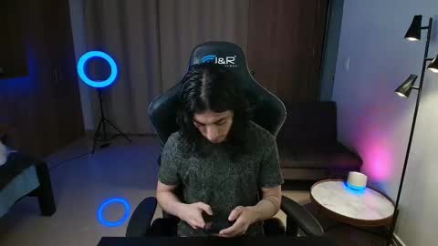 Snapshot of kikeruiz_19 chatting on March 8, 2025, 12:11 am kikeruiz 19 online show from March 8, 2025, 12:11 am