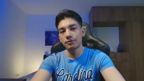 Snapshot of kikeruiz_19 chatting on October 18, 2025, 11:38 pm kikeruiz 19 online show from October 18, 2025, 11:38 pm