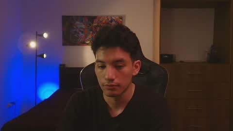 Snapshot of kikeruiz_19 chatting on October 31, 2025, 7:48 pm kikeruiz 19 online show from October 31, 2025, 7:48 pm