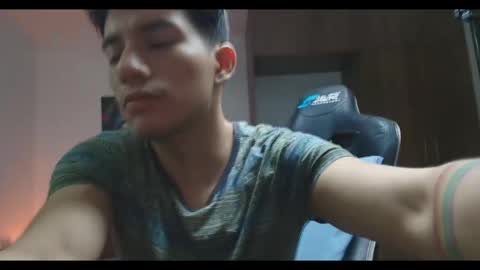 Snapshot of kikeruiz_19 chatting on November 2, 2025, 12:35 am kikeruiz 19 online show from November 2, 2025, 12:35 am