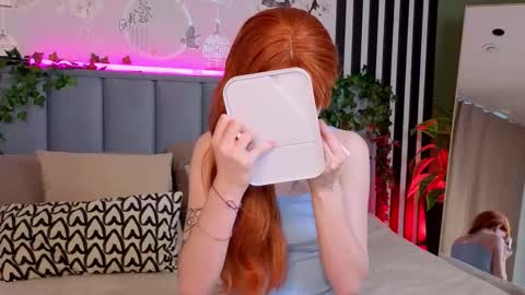 Snapshot of kiki_blue_eyes chatting on September 16, 2025, 4:13 am kiki_blue_eyes online show from September 16, 2025, 4:13 am