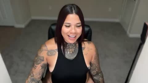 Snapshot of kiki_ink69 chatting on June 13, 2026, 12:19 am kikilove online show from June 13, 2026, 12:19 am