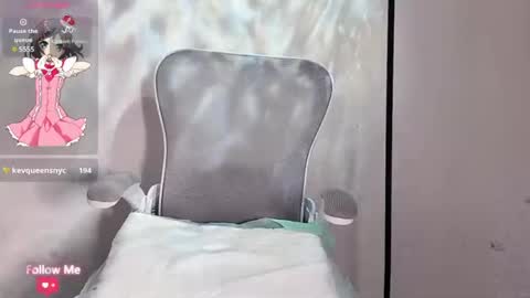 kiki_loveu online show from December 22, 2024, 10:17 am