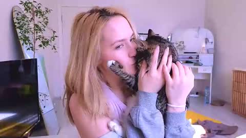 kikikarma online show from March 24, 2026, 12:21 pm