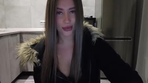 EvaAnna online show from February 23, 2026, 7:44 pm