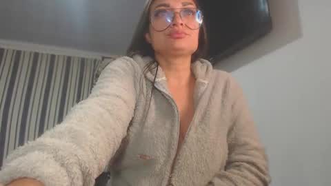 killey online show from November 7, 2025, 1:27 am