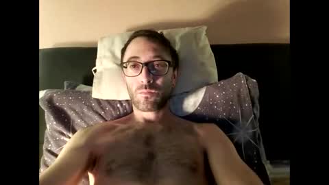 Snapshot of killua1993 chatting on November 9, 2025, 6:06 pm kingstoned online show from November 9, 2025, 6:06 pm