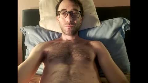 Snapshot of killua1993 chatting on November 17, 2025, 12:00 pm kingstoned online show from November 17, 2025, 12:00 pm