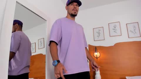 Kilua Muscle guy online show from February 21, 2026, 9:05 pm