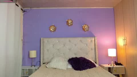 Mia  Kim online show from September 27, 2025, 11:48 am