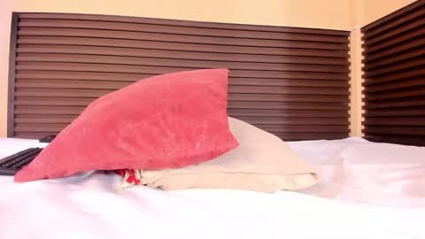 kim online show from January 8, 2026, 9:28 pm