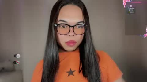 KYLIE online show from December 5, 2025, 1:52 pm