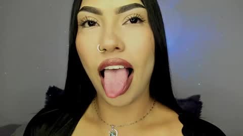 kim_mouth17 online show from May 21, 2026, 5:36 am