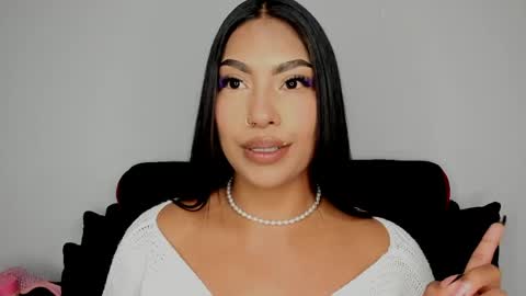 kim_mouth17 online show from June 5, 2026, 5:36 am