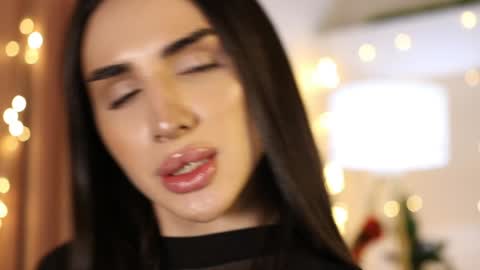 Kim Oberlin online show from January 7, 2025, 11:37 am