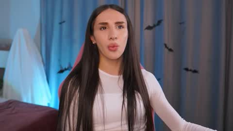 Kim Oberlin online show from October 18, 2025, 11:00 am