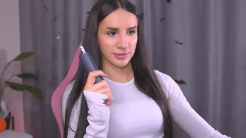 Kim Oberlin online show from October 25, 2025, 11:07 am