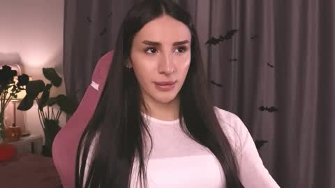 Kim Oberlin online show from October 31, 2025, 11:22 am