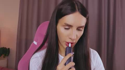 Kim Oberlin online show from November 7, 2025, 11:32 am