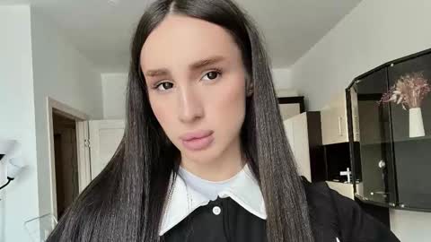 Kim Oberlin online show from March 17, 2026, 7:06 pm