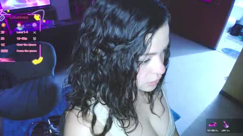Snapshot of kim_saenz20 chatting on September 29, 2025, 6:18 am Kim Mishell online show from September 29, 2025, 6:18 am