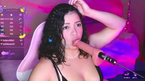 Snapshot of kim_saenz20 chatting on October 4, 2025, 4:21 am Kim Mishell online show from October 4, 2025, 4:21 am