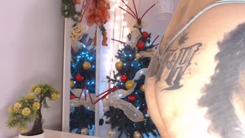 Kim  Yuk online show from December 27, 2024, 1:53 am