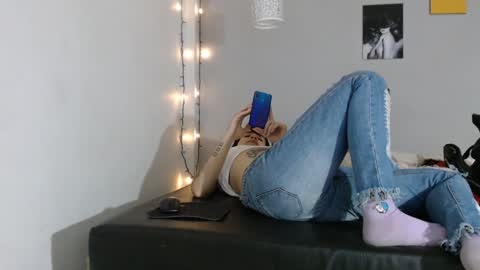 Kim  Yuk online show from January 13, 2025, 7:21 pm