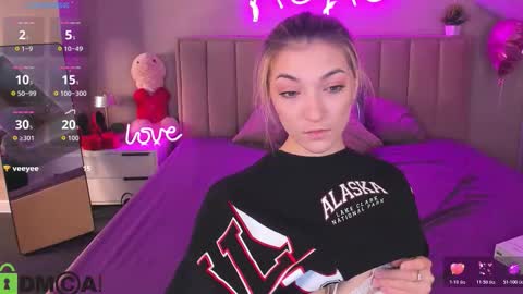 Snapshot of kimberlly_smith chatting on February 28, 2026, 12:00 am kimberlly_smith online show from February 28, 2026, 12:00 am